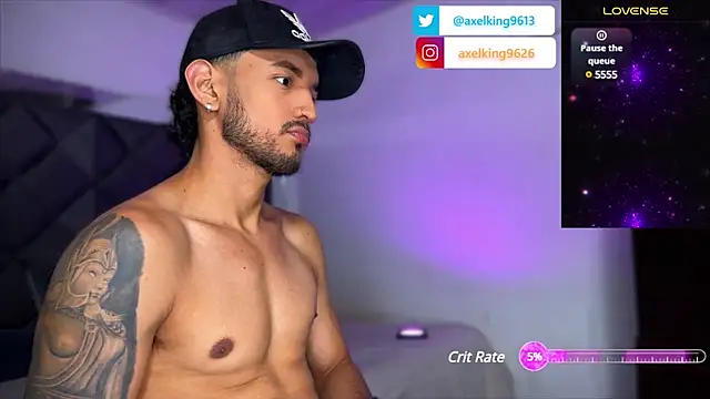 Snapshot of AxelKing1326 chatting on January 25, 8:53 pm AxelKing1326 online show from January 25, 8:53 pm