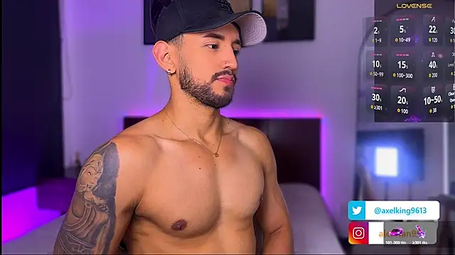 Snapshot of AxelKing1326 chatting on November 27, 10:23 pm AxelKing1326 online show from November 27, 10:23 pm