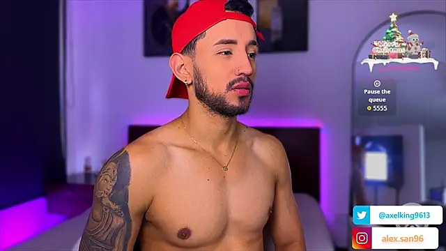 Snapshot of AxelKing1326 chatting on December 15, 2:54 pm AxelKing1326 online show from December 15, 2:54 pm