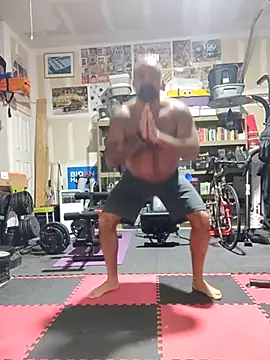 chainjulious online show from December 5, 1:38 pm