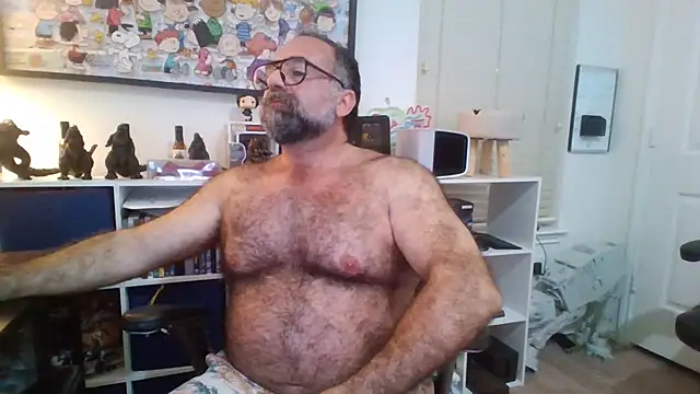 chainjulious online show from November 20, 1:11 pm