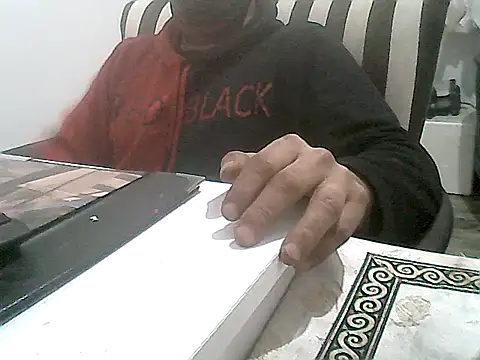 Snapshot of MezaRDanOnLineee chatting on January 19, 9:45 pm MezaRDanOnLineee online show from January 19, 9:45 pm