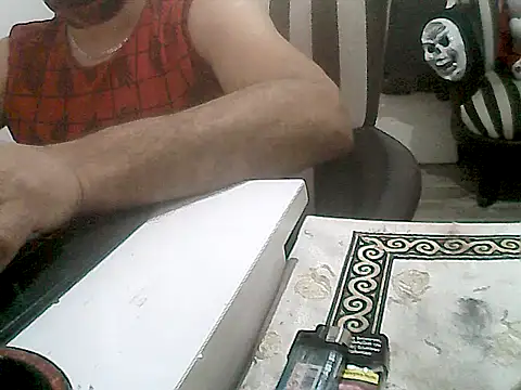 Snapshot of MezaRDanOnLineee chatting on February 21, 9:43 pm MezaRDanOnLineee online show from February 21, 9:43 pm