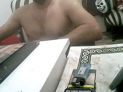 Snapshot of MezaRDanOnLineee chatting on February 26, 9:37 pm MezaRDanOnLineee online show from February 26, 9:37 pm