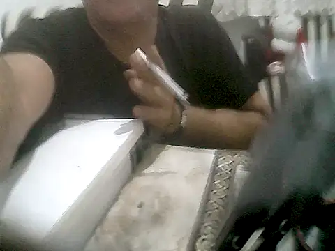 Snapshot of MezaRDanOnLineee chatting on November 9, 12:20 am MezaRDanOnLineee online show from November 9, 12:20 am