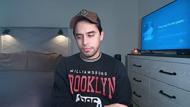 thonylewys online show from October 3, 8:17 pm