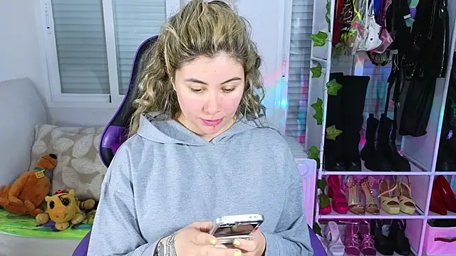 Tawny cox online show from March 14, 6:42 am