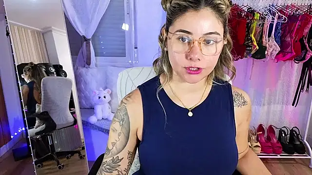 Snapshot of Tawny_cox chatting on January 9, 10:29 am Tawny cox online show from January 9, 10:29 am