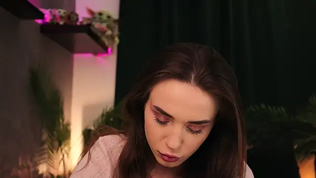 BabyYoda- online show from February 8, 1:22 am