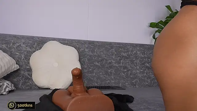 katie cruz online show from November 21, 10:25 am