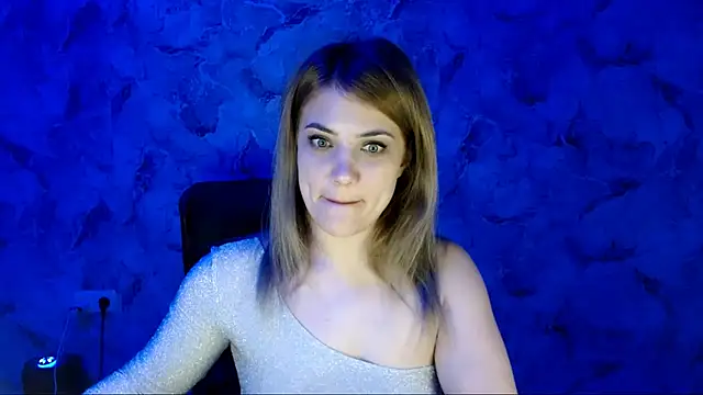 nika gold1 online show from April 12, 3:17 pm