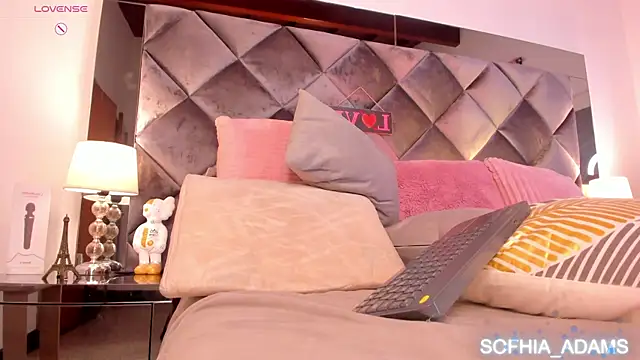 Snapshot of sofhiaa_adaams chatting on March 15, 8:37 am sofhiaa adaams online show from March 15, 8:37 am