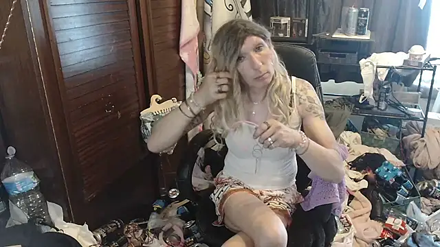 Ombeline1 online show from June 20, 7:11 am