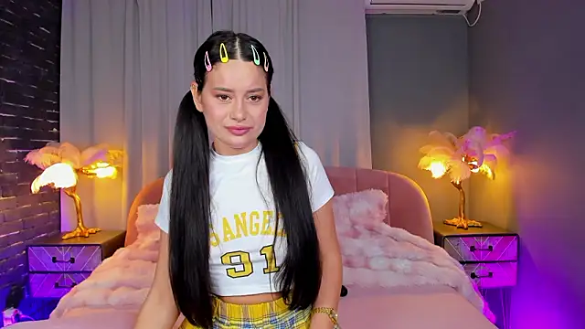 AmedeeaBanks online show from March 11, 8:26 pm