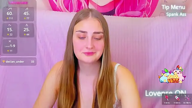 Snapshot of MilliStrii chatting on December 19, 4:02 am MilliStrii online show from December 19, 4:02 am