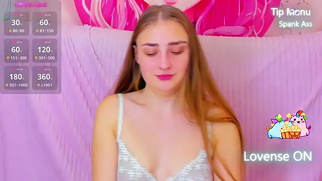 Snapshot of MilliStrii chatting on January 9, 12:57 am MilliStrii online show from January 9, 12:57 am