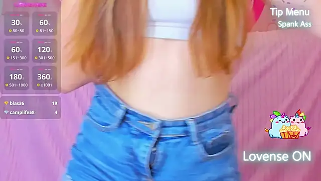 Snapshot of MilliStrii chatting on January 29, 1:05 am MilliStrii online show from January 29, 1:05 am