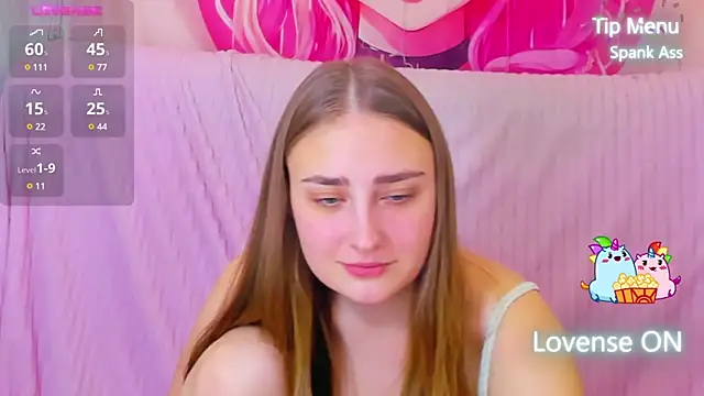 Snapshot of MilliStrii chatting on February 15, 4:03 am MilliStrii online show from February 15, 4:03 am