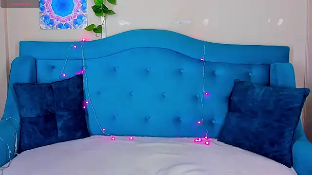 Snapshot of MilliStrii chatting on November 10, 1:26 am MilliStrii online show from November 10, 1:26 am