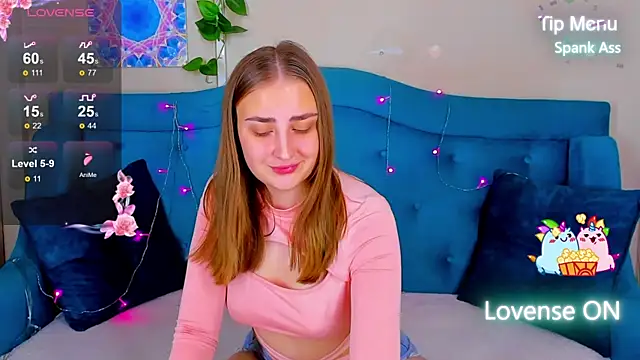 Snapshot of MilliStrii chatting on November 15, 1:36 am MilliStrii online show from November 15, 1:36 am