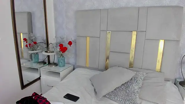 Camilaa Sanchez  online show from November 12, 12:16 pm