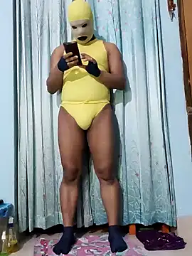 Snapshot of zentaishow chatting on February 13, 8:24 pm zentaishow online show from February 13, 8:24 pm