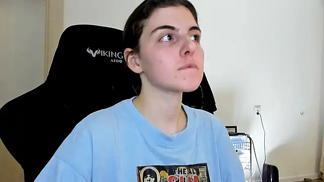 emmamurrr online show from November 11, 4:07 pm