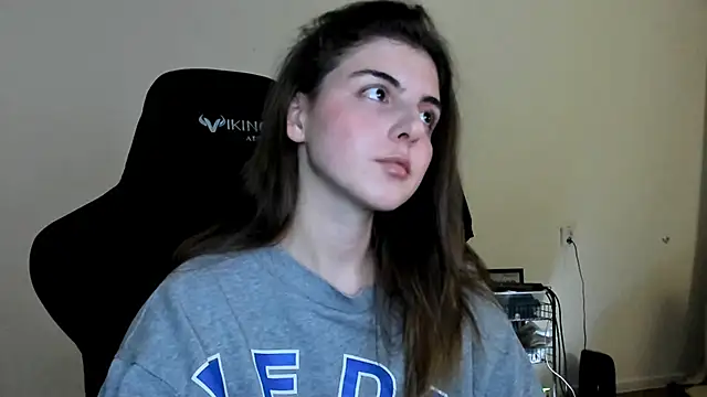 emmamurrr online show from November 12, 2:50 pm