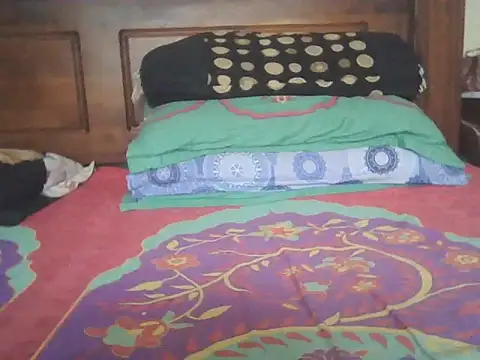 Snapshot of Nuttysub chatting on October 30, 1:40 am Nuttysub online show from October 30, 1:40 am