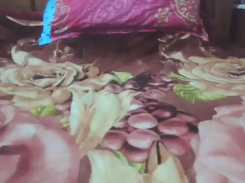 Snapshot of Nuttysub chatting on February 3, 1:48 am Nuttysub online show from February 3, 1:48 am