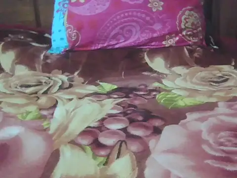 Snapshot of Nuttysub chatting on February 18, 1:56 am Nuttysub online show from February 18, 1:56 am