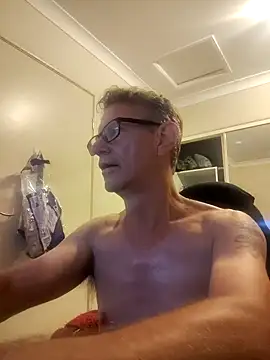 butseriouslykahnt online show from February 9, 10:20 am