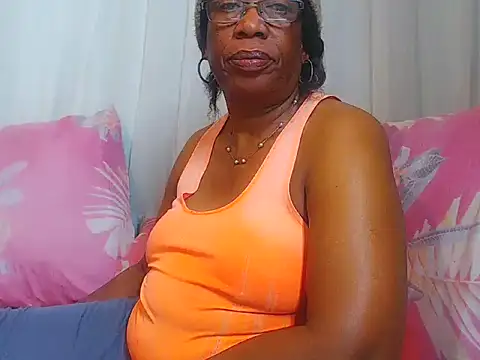 Snapshot of Freakyassnwildx chatting on June 19, 7:06 pm Freakyassnwildx online show from June 19, 7:06 pm