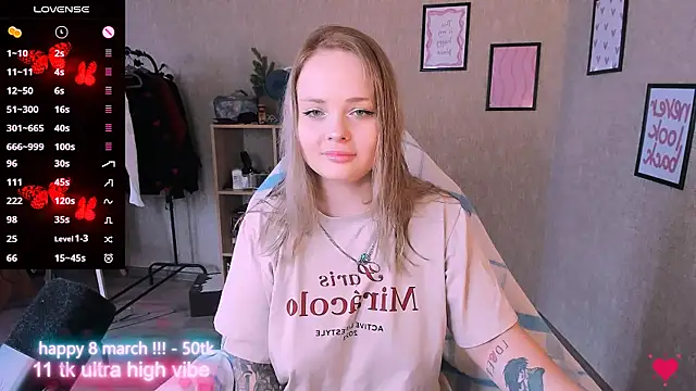 Snapshot of flower_sarah_ chatting on March 8, 1:14 pm flower sarah online show from March 8, 1:14 pm