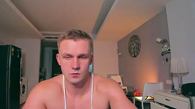 Samuel Andrew online show from October 31, 6:03 am