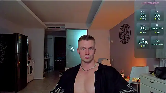 Snapshot of Samuel_Andrew chatting on February 7, 5:33 am Samuel Andrew online show from February 7, 5:33 am