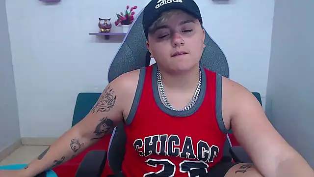 isabeautyx19 online show from January 30, 2:49 am