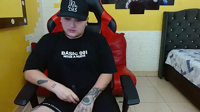 isabeautyx19 online show from September 13, 5:07 am