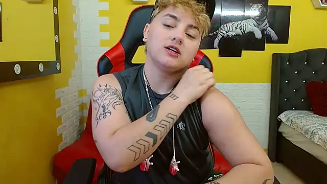 isabeautyx19 online show from September 27, 3:00 am