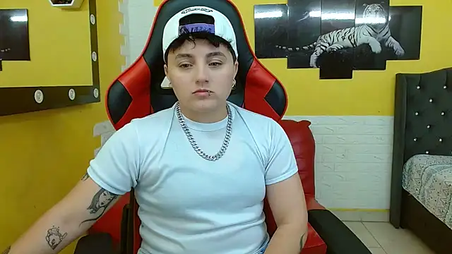 isabeautyx19 online show from November 15, 3:04 am