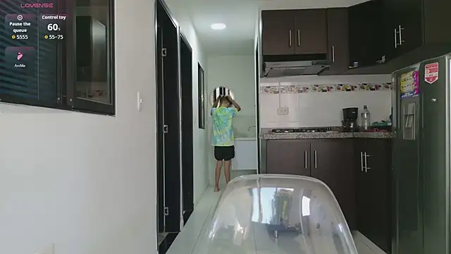 grey   27 online show from April 12, 11:48 am