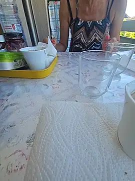 mia69x online show from July 12, 8:16 am