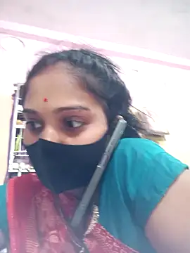 Snapshot of Hi_Radhika chatting on January 16, 3:23 am Hi Radhika online show from January 16, 3:23 am