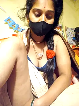 Snapshot of Hi_Radhika chatting on January 28, 2:00 am Hi Radhika online show from January 28, 2:00 am