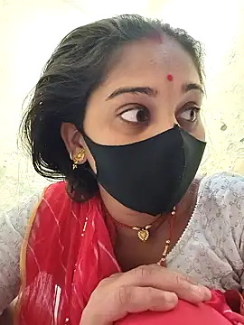 Snapshot of Hi_Radhika chatting on February 15, 1:21 am Hi Radhika online show from February 15, 1:21 am