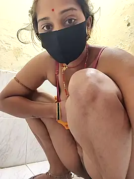 Snapshot of Hi_Radhika chatting on February 16, 1:25 am Hi Radhika online show from February 16, 1:25 am