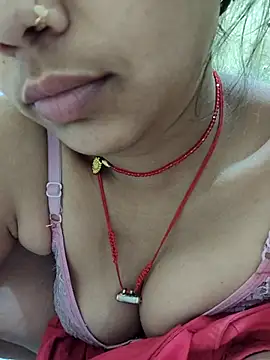 Snapshot of Hi_Radhika chatting on February 24, 1:57 am Hi Radhika online show from February 24, 1:57 am