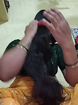 Snapshot of Hi_Radhika chatting on March 3, 5:07 pm Hi Radhika online show from March 3, 5:07 pm