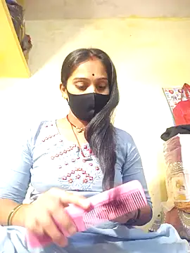 Snapshot of Hi_Radhika chatting on March 5, 5:18 pm Hi Radhika online show from March 5, 5:18 pm