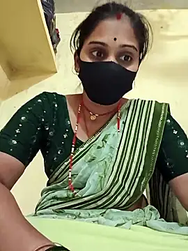 Snapshot of Hi_Radhika chatting on March 6, 11:25 am Hi Radhika online show from March 6, 11:25 am